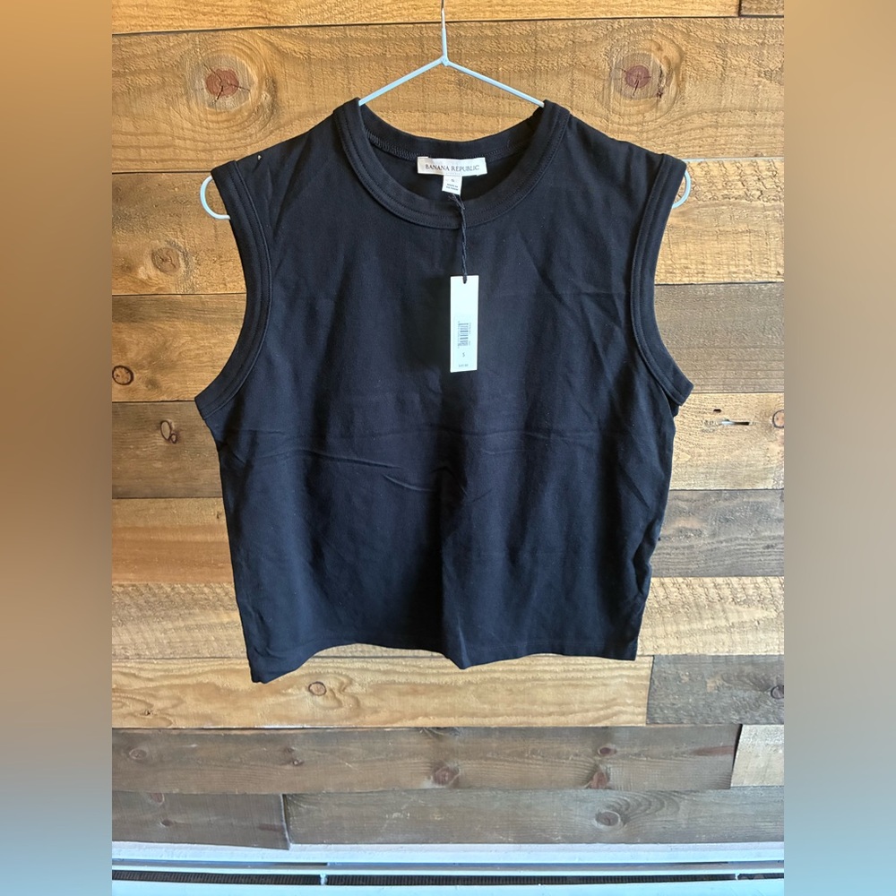 Banana Republic Black Tee
